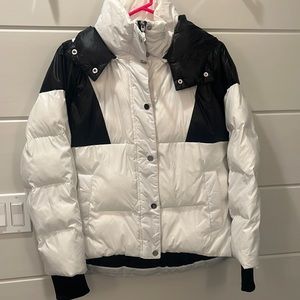 Varley Black and White Puffer Jacket